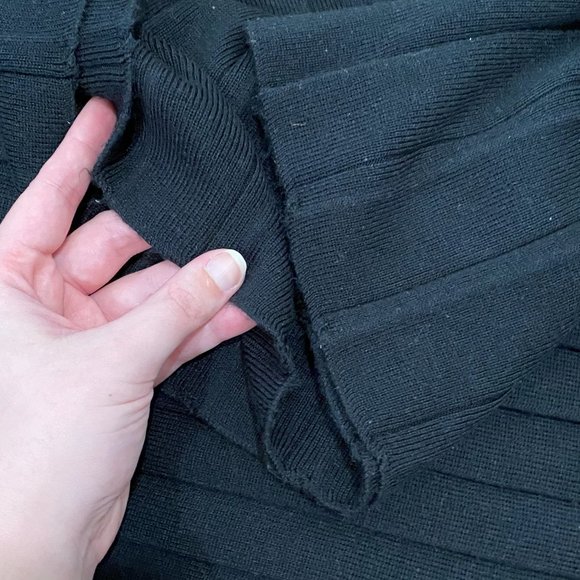 VINTAGE AMANDA SMITH || PLEATED SKIRT - Picture 2 of 4